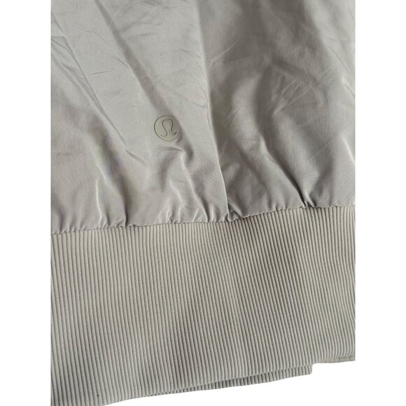 Lululemon Women's Reversible Bomber Jacket Size 6 Polyester & Nylon Beige. - Picture 12 of 14